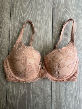 Victoria’s Secret Body by Victoria Lined Demi Bra